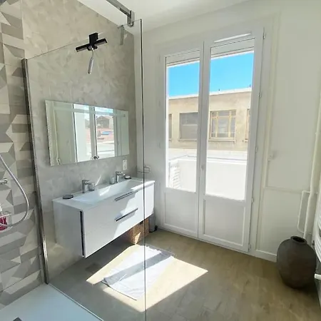 Apartment Le Semard- Superbe Hypercentre 4 Personnes *